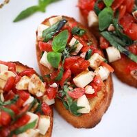 Bruschetta, montaditos & bocadillos etc