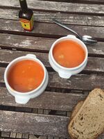 Tomato soup with meatballs